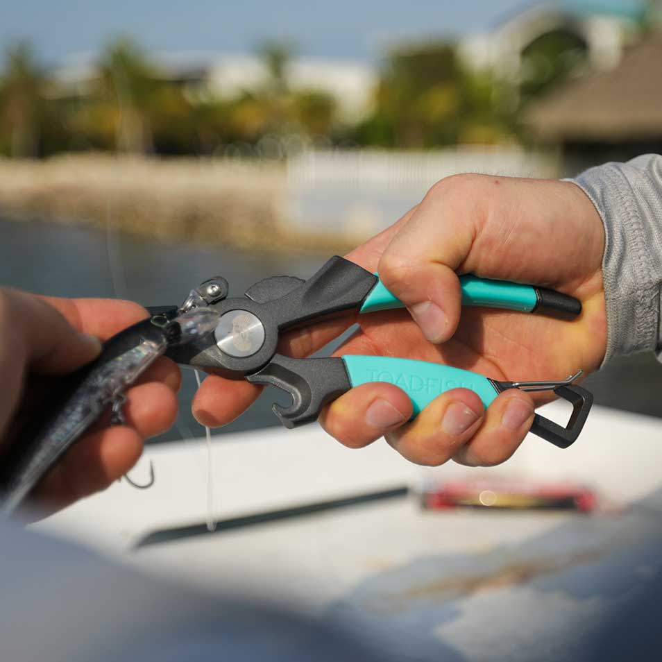 Inshore Essentials Tool Kit - Toadfish - Fishing Accessories